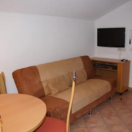 Aparttanja Appartement *